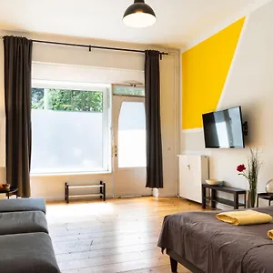 cosy-and-stylish-apartment-in-berlin-neuklln.find-berlin-hotels.com/