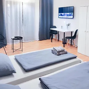 Alfa Mitte 2 City-lage Berliner Platz Balkon Netflix Kueche Wm L 2br 5 Beds 6 People L Fully Equipped Kitchen & Bathroom Stuttgart