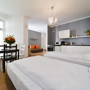 https://old-town-apartments.find-berlin-hotels.com